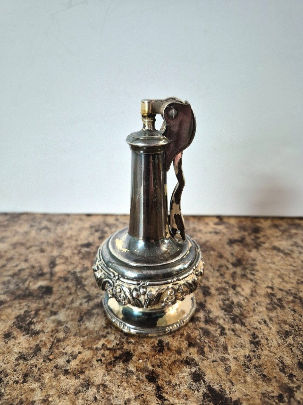 1948 Ronson Decanter Table Lighter, Silver Plated, Made in Toronto Canada, Works